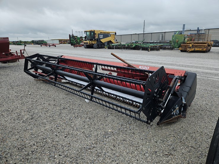 1995-case-ih-1020-image-1