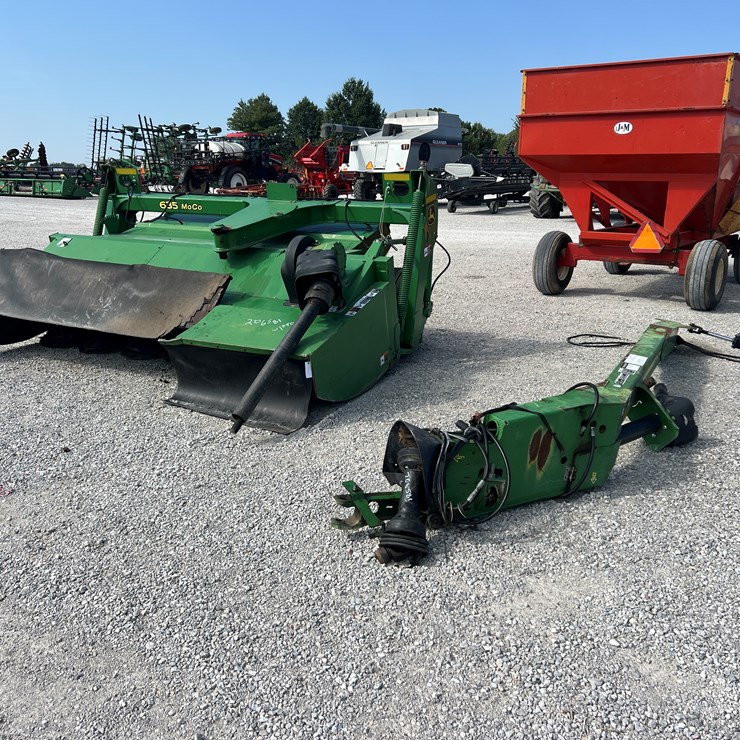 2015 JOHN DEERE 635