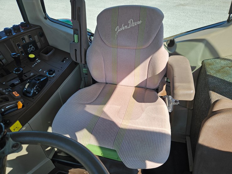 2004-john-deere-7220-image-10