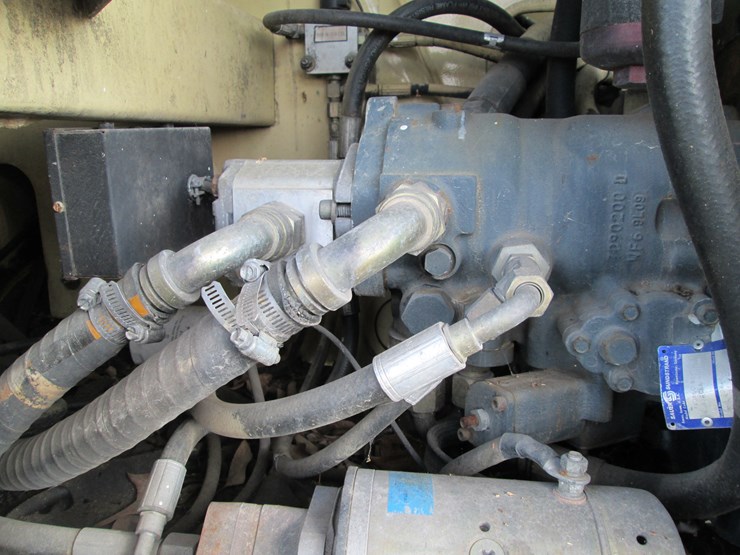 2000-jlg-120sxj-image-29