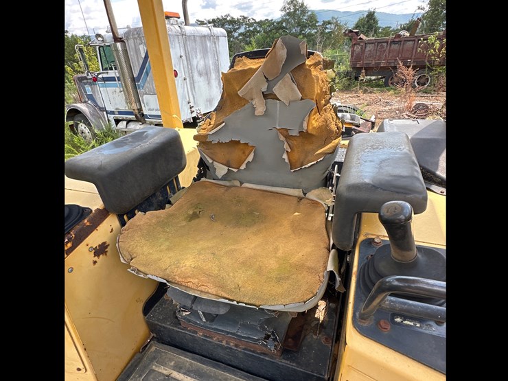 deere-650h-lt-image-6