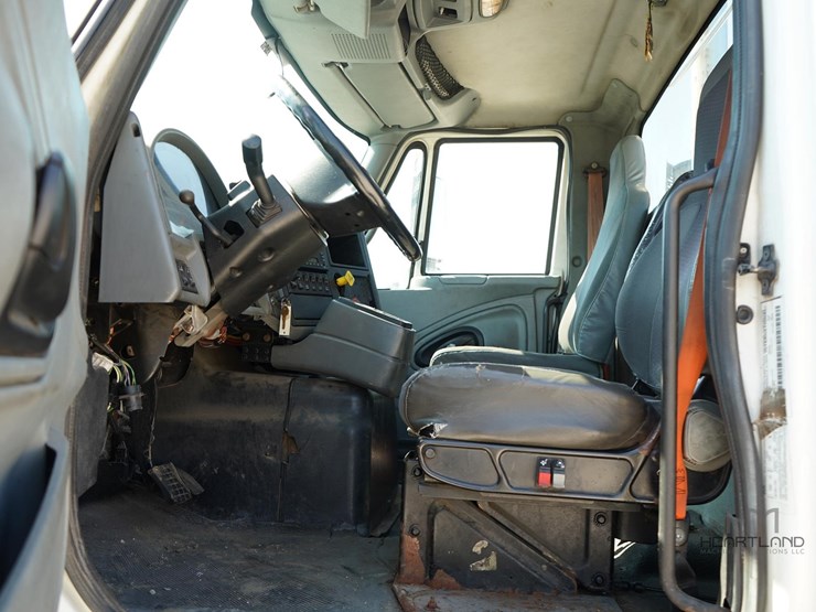2007-international-transtar-8600-image-11