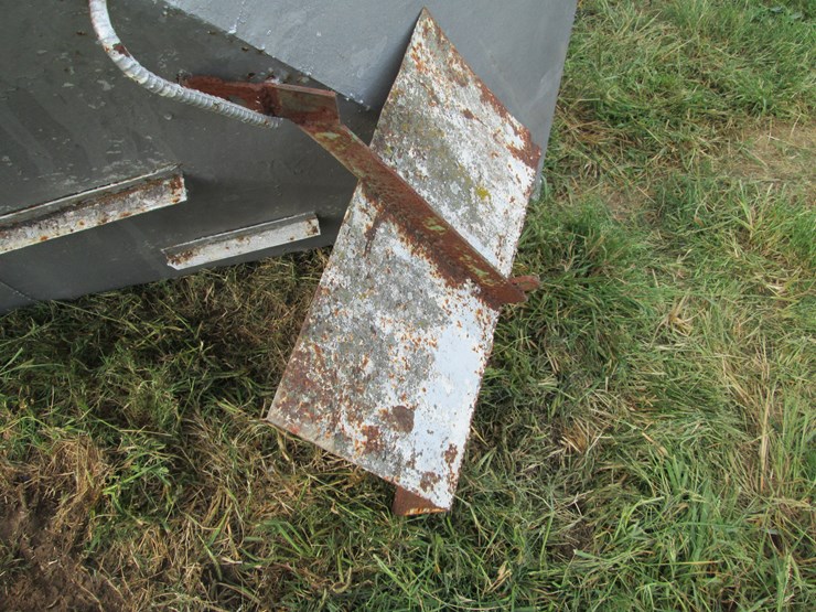 #29293-•-overhead-feed-bin-image-5