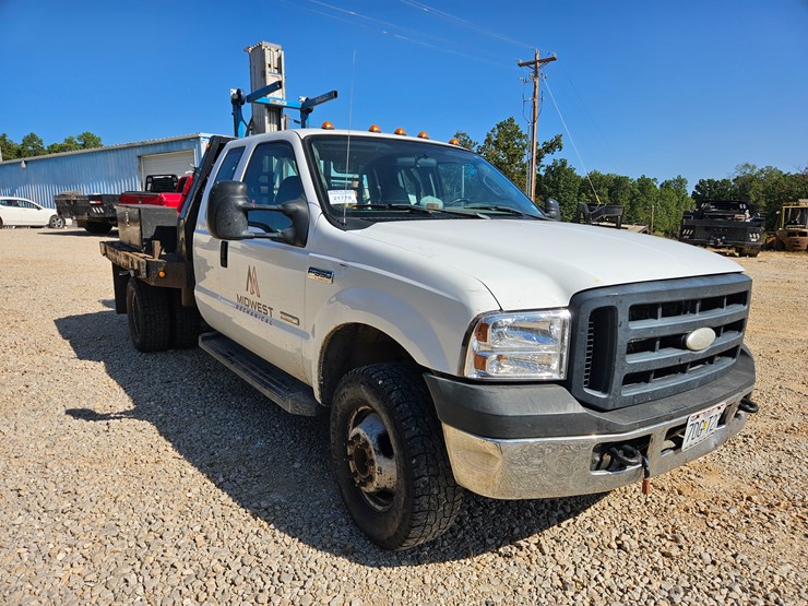 2006-ford-f350-image-22
