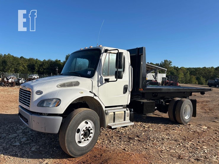 2018-freightliner-business-class-m2-106-image-1