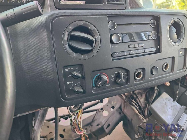 2016-ford-e450-image-8