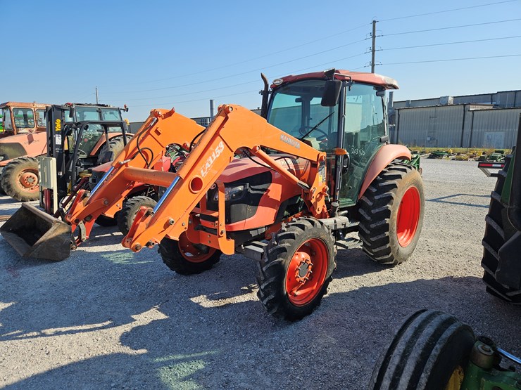 2010-kubota-m7040-image-1