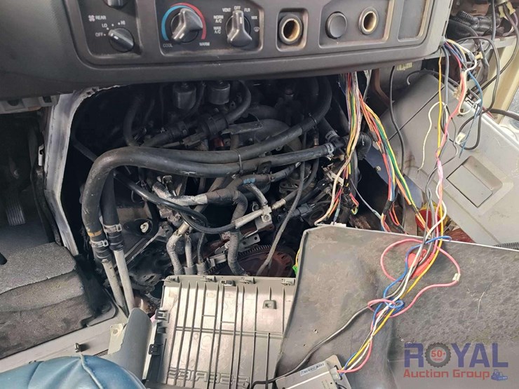 2016-ford-e450-image-30