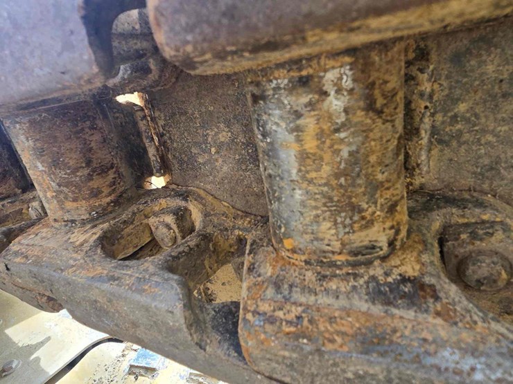 caterpillar-d6n-xl-image-17
