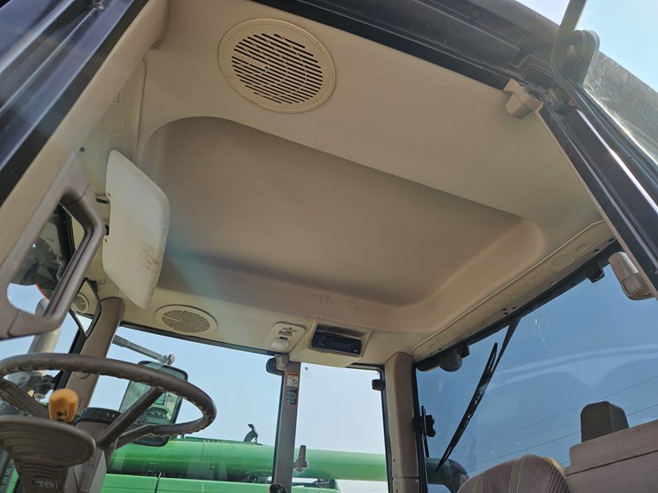 2011-john-deere-7230-image-8