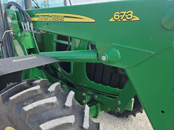 2010-john-deere-6115d-image-22