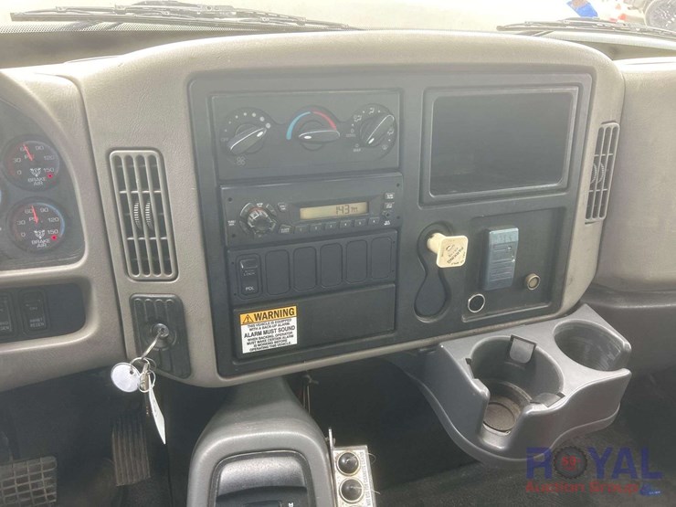 2012-international-workstar-7400-image-16