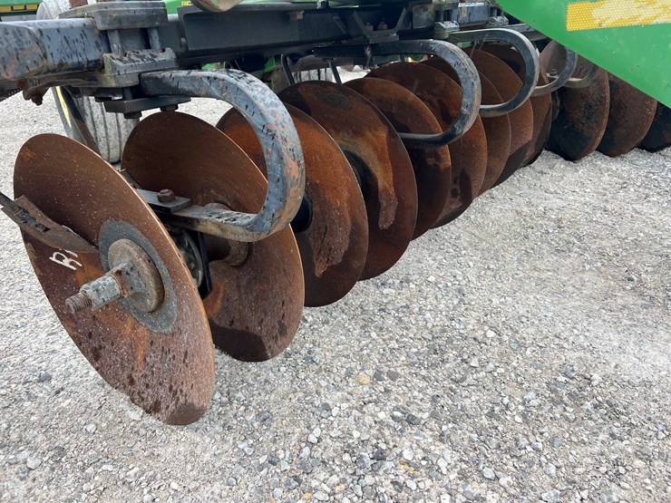 john-deere-637-image-3