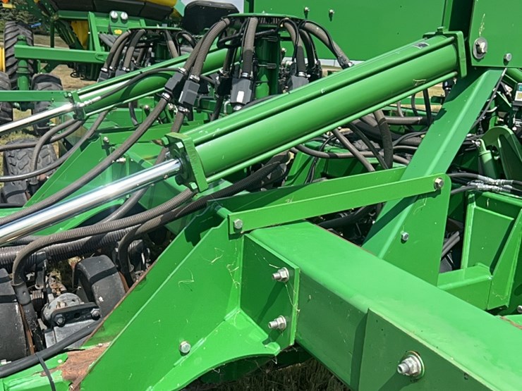 john-deere-1890-image-15