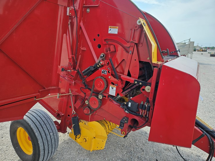 2019-new-holland-450-image-13