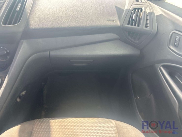 2017-ford-transit-connect-image-16