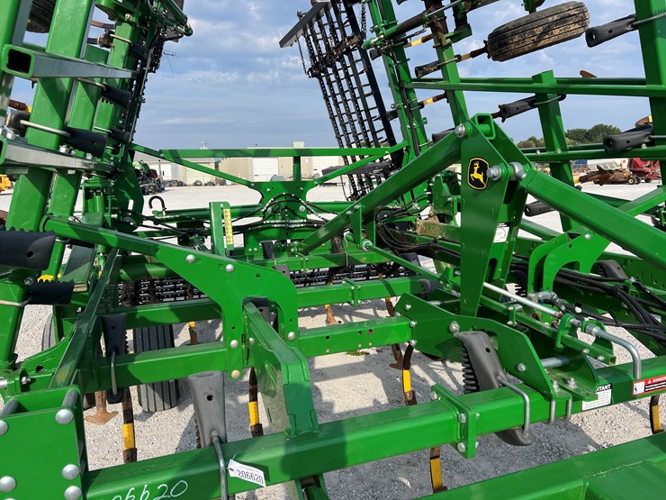 2018-john-deere-2018-image-3
