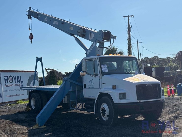 2000-freightliner-fl70-image-3