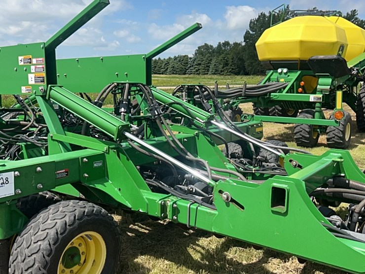 john-deere-1890-image-34
