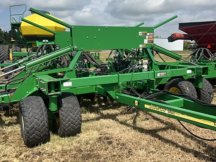 john-deere-1890-image-23