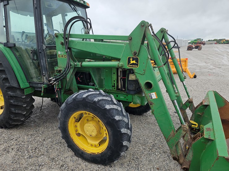 john-deere-6310-image-23