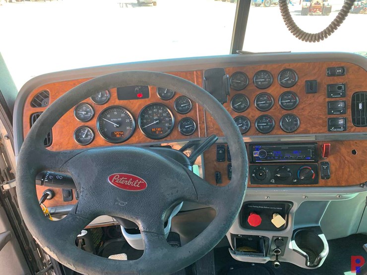 2007-peterbilt-379-image-7