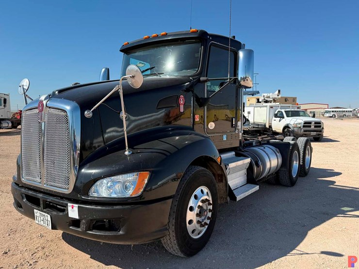 2013-kenworth-t660-image-7