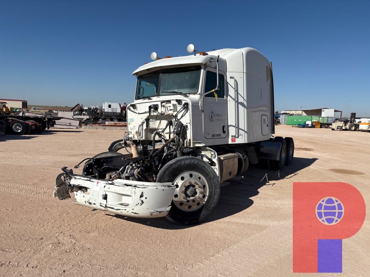 2013-peterbilt-386-image-1