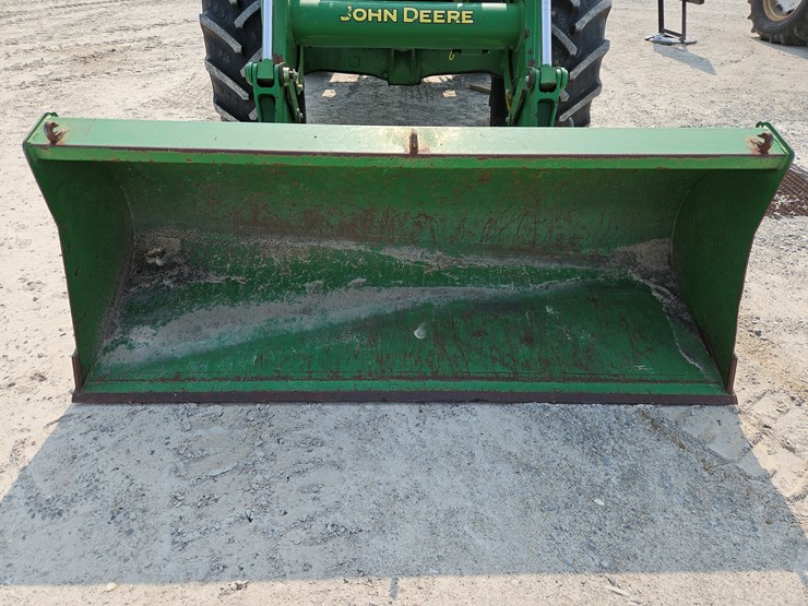 2011-john-deere-7230-image-3