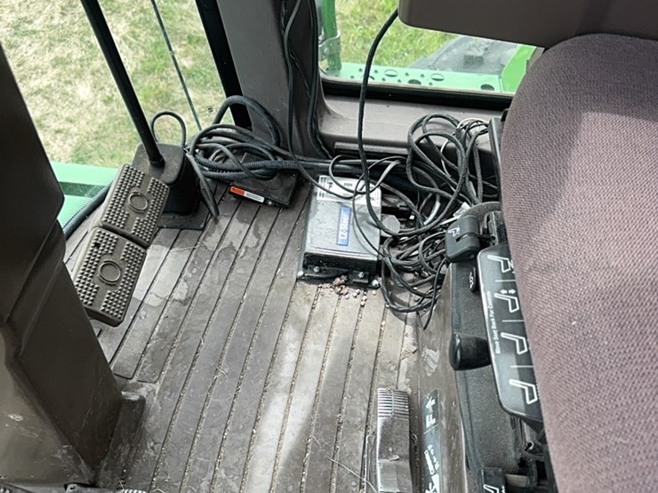 1995-john-deere-9600-image-41