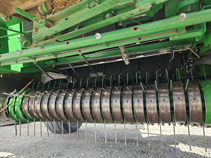 2005-john-deere-467-image-5