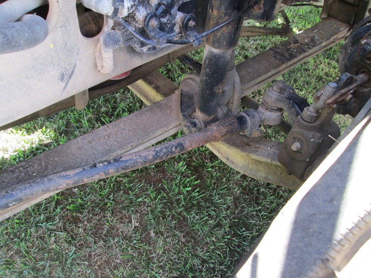 2011-volvo-acl64-image-27