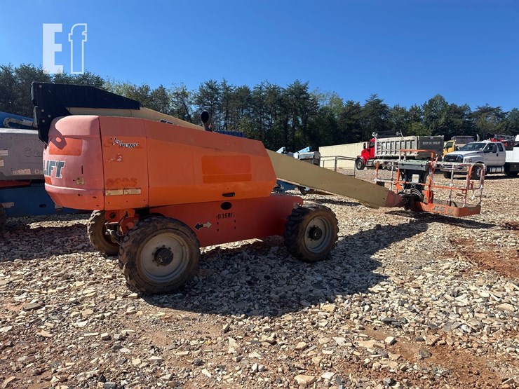 2015-jlg-600s-image-3