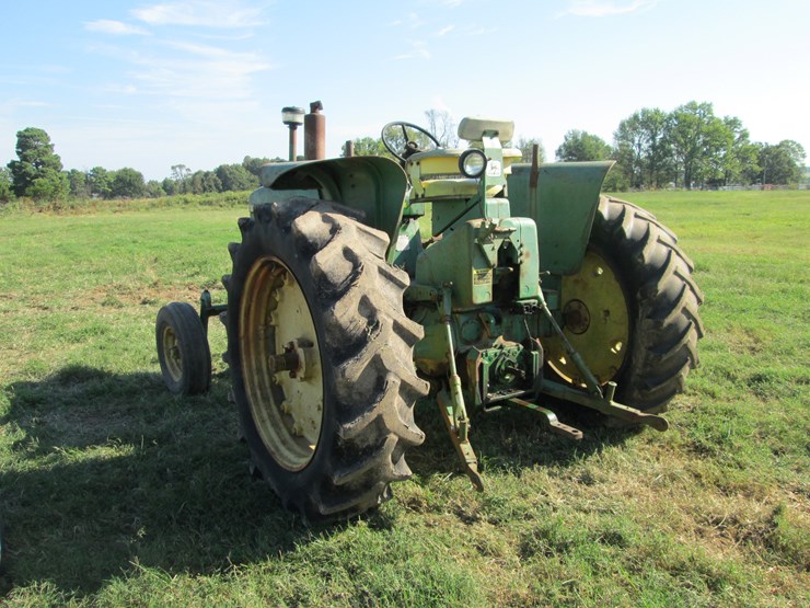 1963-john-deere-3010-image-4