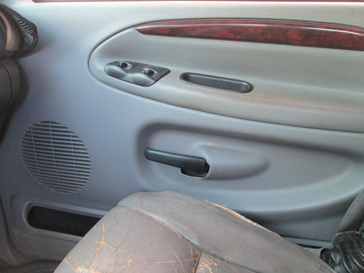 1998-dodge-3500-image-26