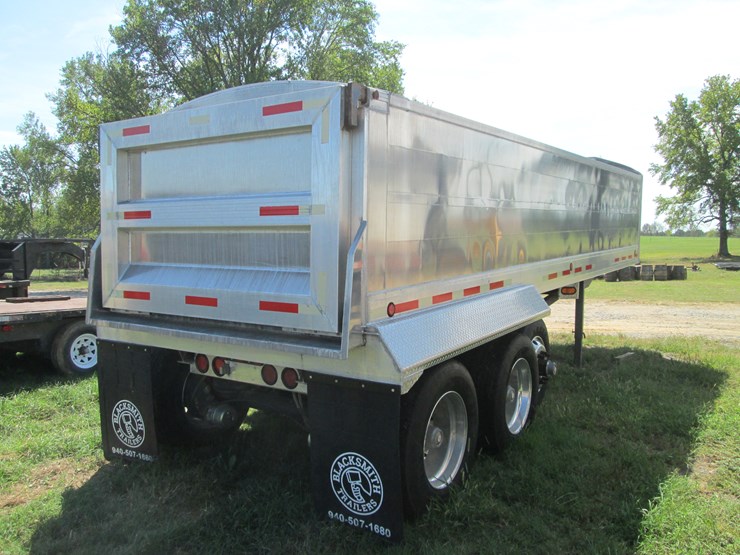 #29518-•-2026-blacksmith-trailers-85-4402-235-28’-tri/a-aluminum-dump-trailer-4b9b4d329tx103291-image-3