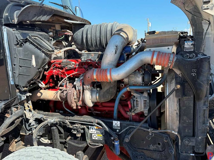 2013-kenworth-t660-image-26