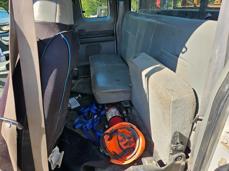 2006-ford-f350-image-54