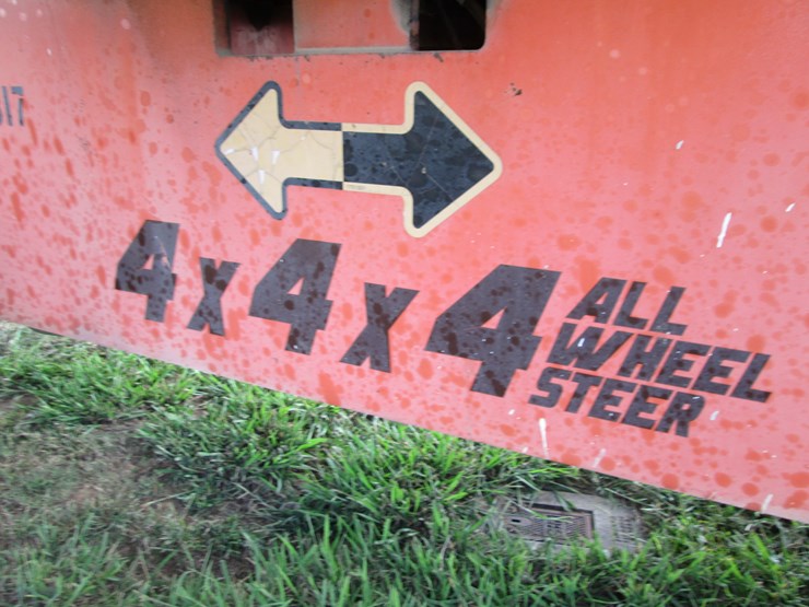 2000-jlg-120sxj-image-11