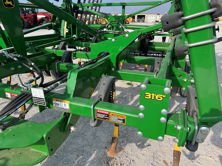 2018-john-deere-2018-image-13