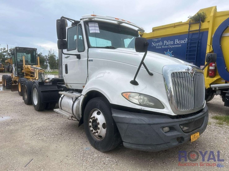 2012-international-prostar-image-2