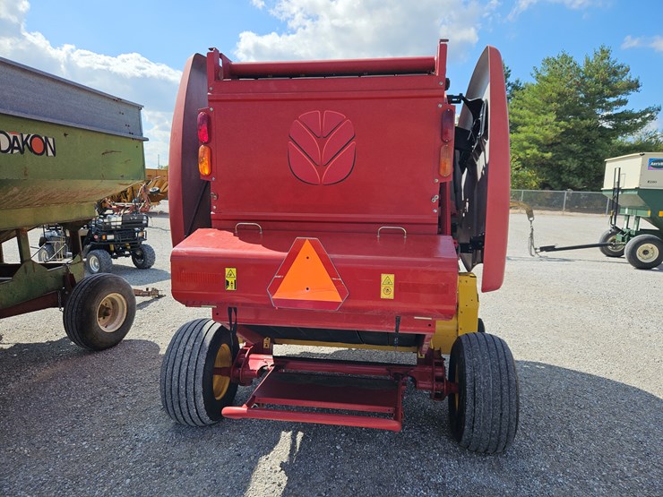 2015-new-holland-450-image-10