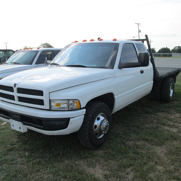 1997 DODGE 3500