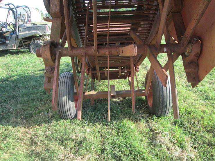 #29505-•-bermuda-king-8320-sprig-harvester-4167-image-6