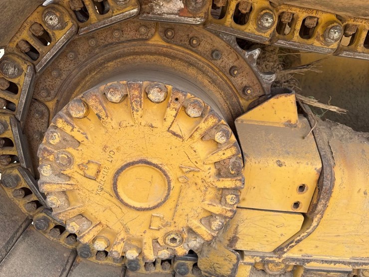 2016-caterpillar-d3k2-lgp-image-16