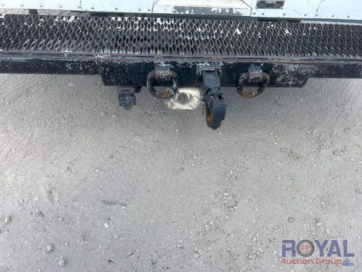 2014-freightliner-mt55-image-28