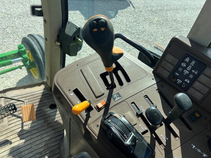 2002-john-deere-6420-image-16