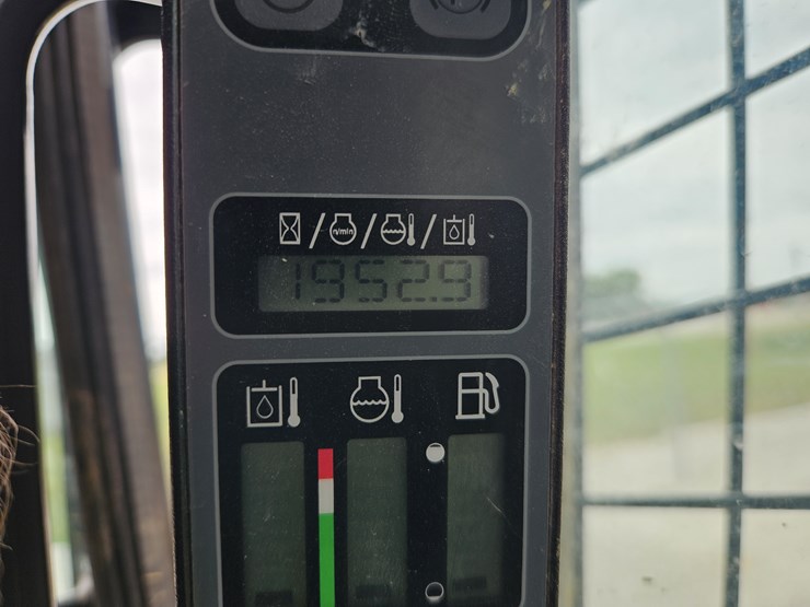 2019-case-tr310-image-10