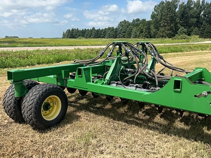 john-deere-1890-image-21