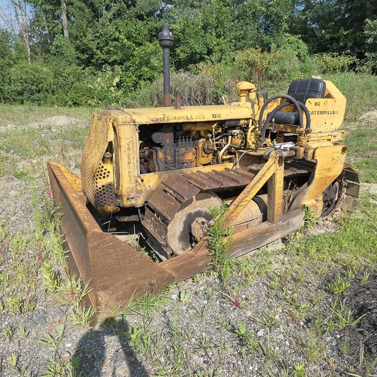 CATERPILLAR D2